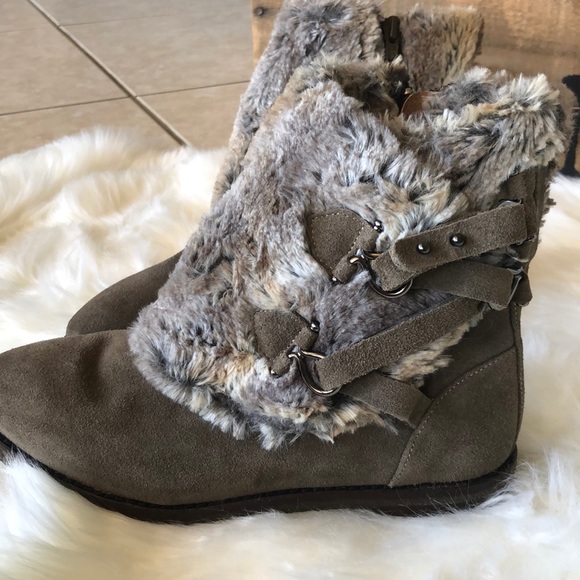 Johnston & Murphy faux fur suede boots - Picture 8 of 8